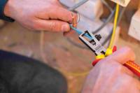 KLEŠČE SNEM. IZOLAC.